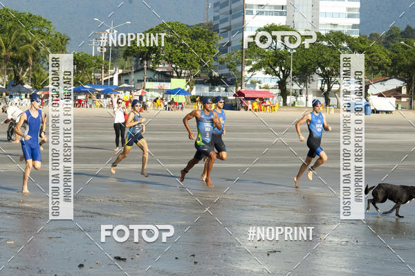 Achetez vos photos de l'vnementBLUE SERIES TRIATHLON BERTIOGA 2019 sur Fotop