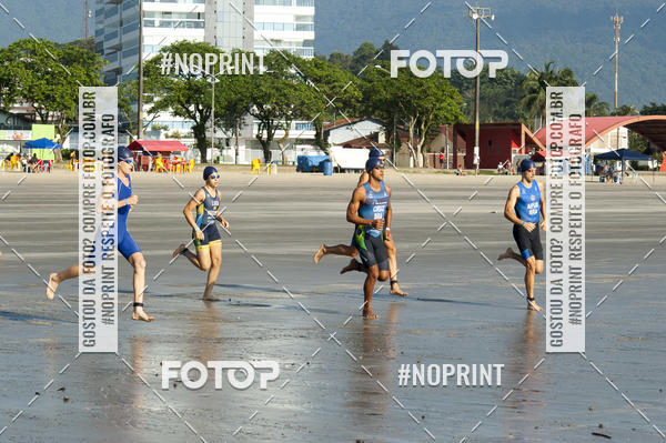 Achetez vos photos de l'vnementBLUE SERIES TRIATHLON BERTIOGA 2019 sur Fotop