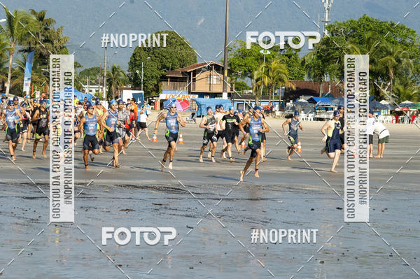 Buy your photos of the eventBLUE SERIES TRIATHLON BERTIOGA 2019 on Fotop