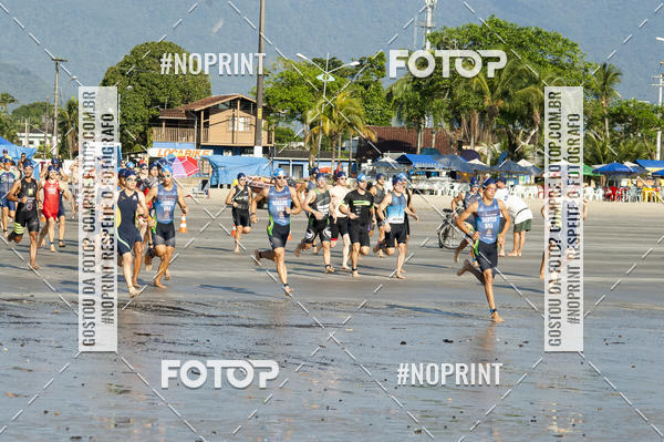 Buy your photos of the eventBLUE SERIES TRIATHLON BERTIOGA 2019 on Fotop