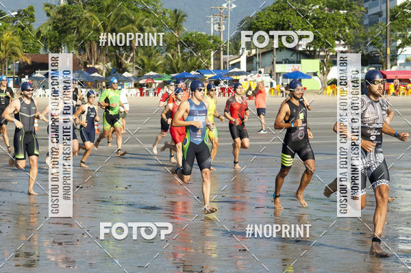 Buy your photos of the eventBLUE SERIES TRIATHLON BERTIOGA 2019 on Fotop