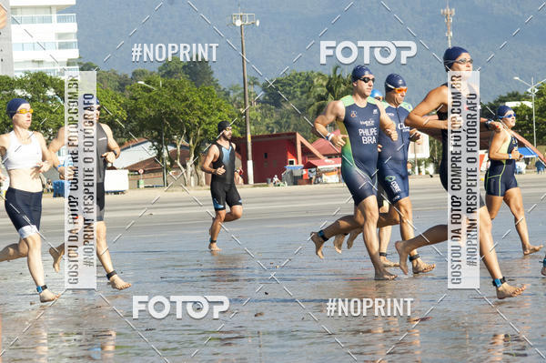 Buy your photos of the eventBLUE SERIES TRIATHLON BERTIOGA 2019 on Fotop