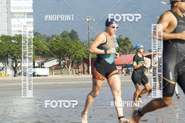 Buy your photos of the eventBLUE SERIES TRIATHLON BERTIOGA 2019 on Fotop