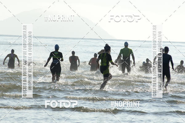 Buy your photos of the eventBLUE SERIES TRIATHLON BERTIOGA 2019 on Fotop