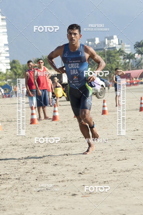 Buy your photos of the eventBLUE SERIES TRIATHLON BERTIOGA 2019 on Fotop