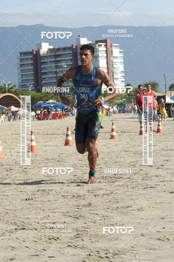 Buy your photos of the eventBLUE SERIES TRIATHLON BERTIOGA 2019 on Fotop