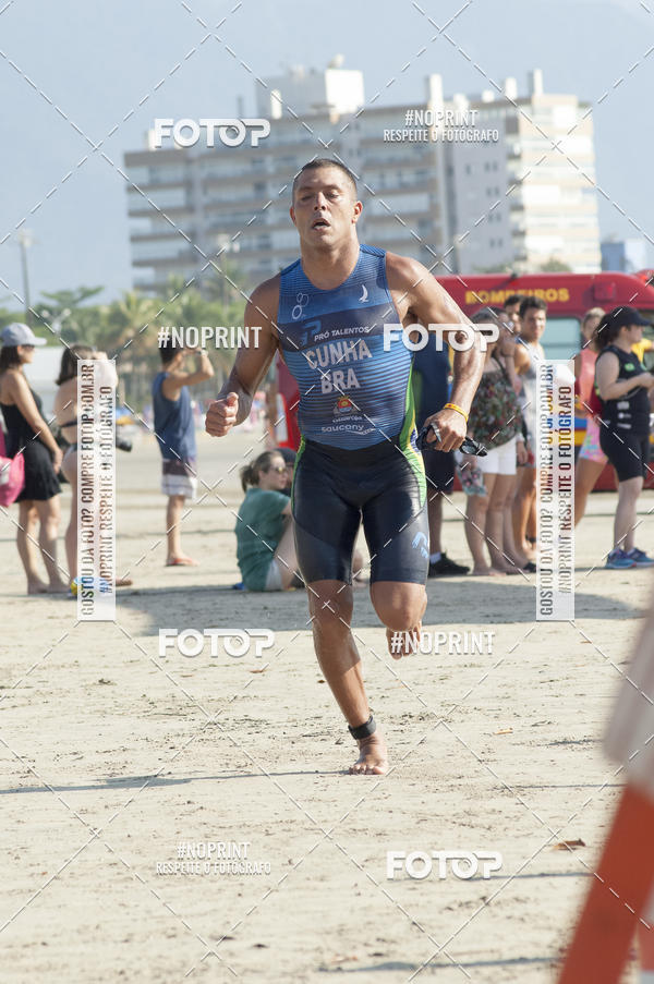 Buy your photos of the eventBLUE SERIES TRIATHLON BERTIOGA 2019 on Fotop