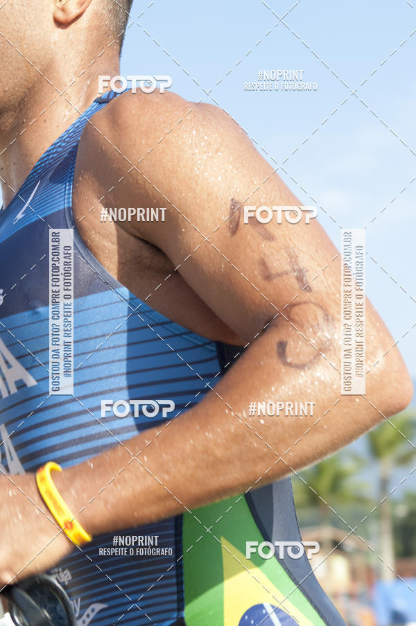 Buy your photos of the eventBLUE SERIES TRIATHLON BERTIOGA 2019 on Fotop