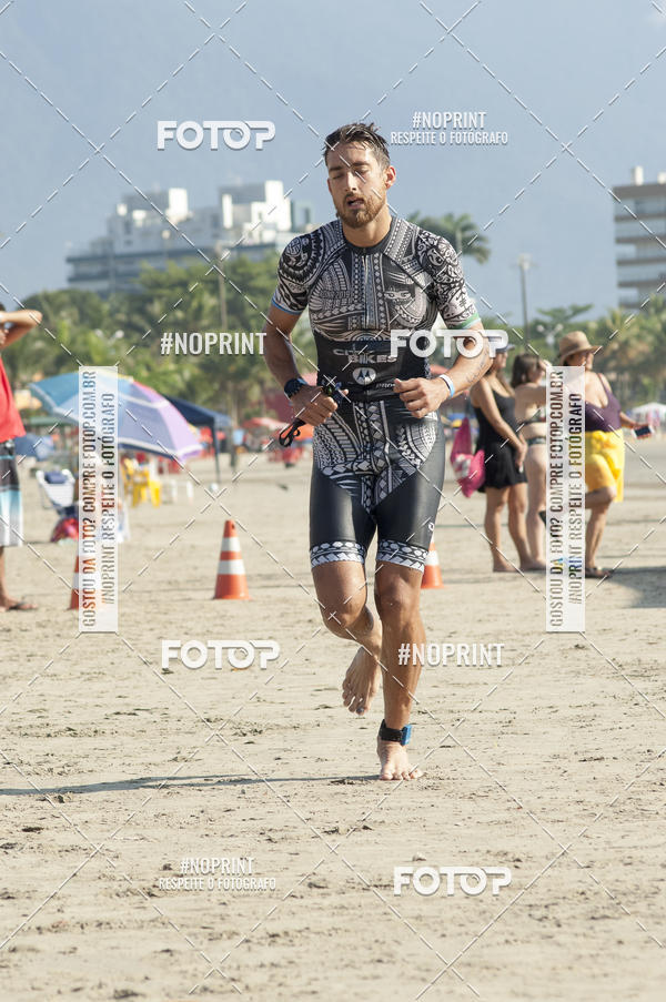 Buy your photos of the eventBLUE SERIES TRIATHLON BERTIOGA 2019 on Fotop