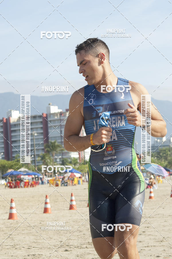 Buy your photos of the eventBLUE SERIES TRIATHLON BERTIOGA 2019 on Fotop