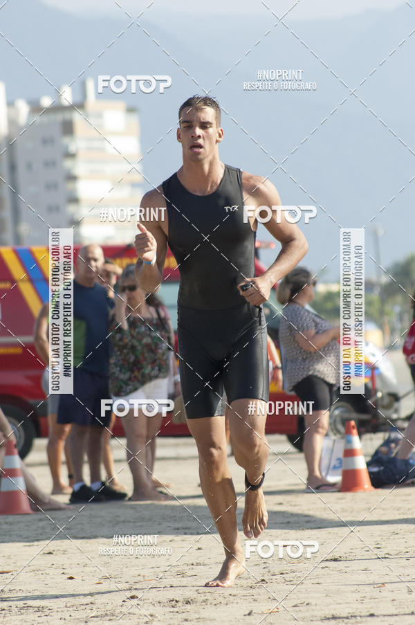 Buy your photos of the eventBLUE SERIES TRIATHLON BERTIOGA 2019 on Fotop