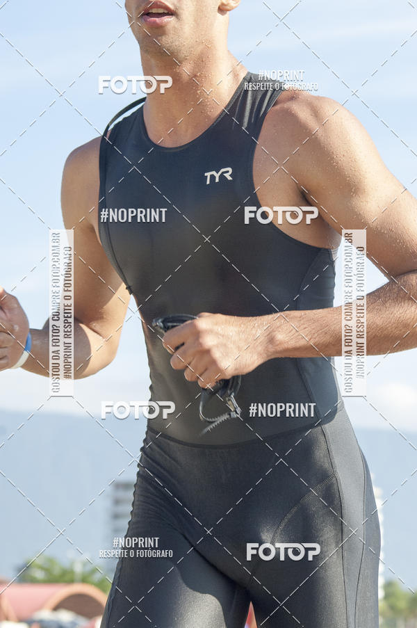 Buy your photos of the eventBLUE SERIES TRIATHLON BERTIOGA 2019 on Fotop