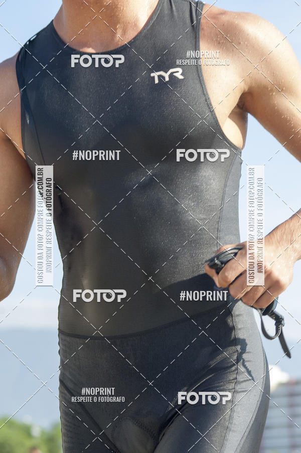 Buy your photos of the eventBLUE SERIES TRIATHLON BERTIOGA 2019 on Fotop