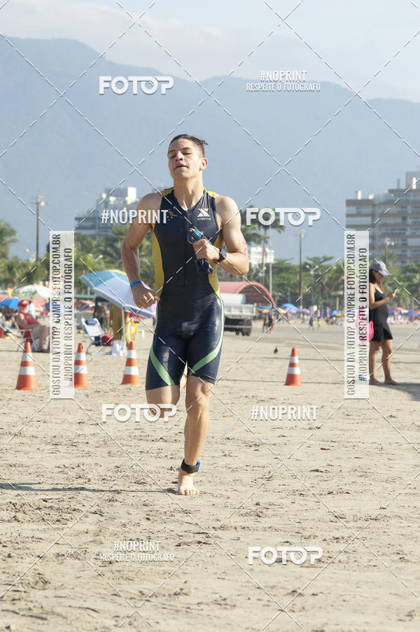 Buy your photos of the eventBLUE SERIES TRIATHLON BERTIOGA 2019 on Fotop