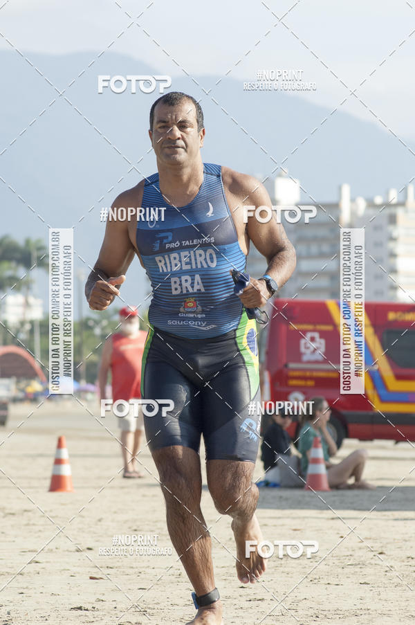 Buy your photos of the eventBLUE SERIES TRIATHLON BERTIOGA 2019 on Fotop