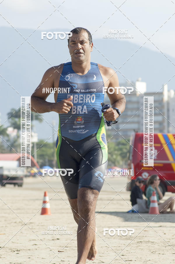 Buy your photos of the eventBLUE SERIES TRIATHLON BERTIOGA 2019 on Fotop