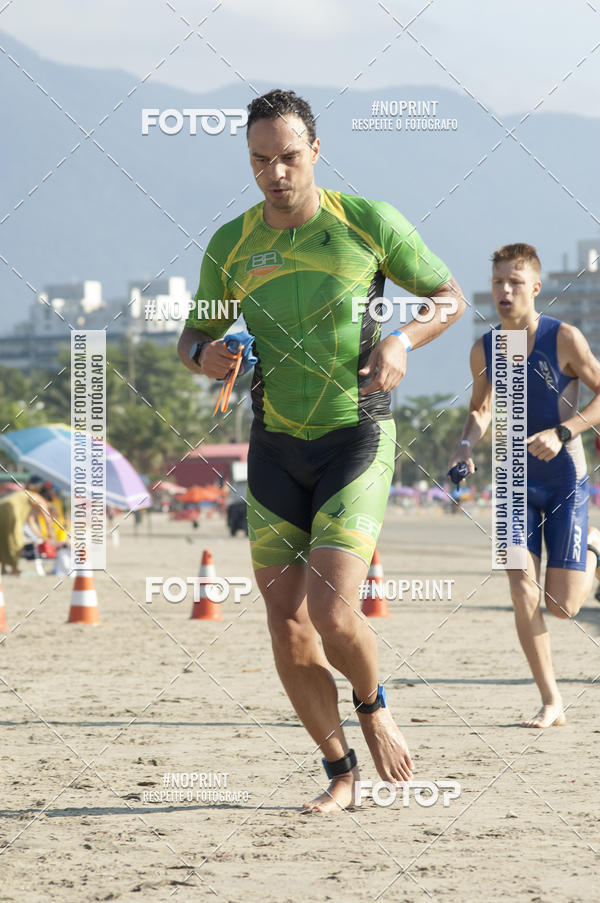 Buy your photos of the eventBLUE SERIES TRIATHLON BERTIOGA 2019 on Fotop