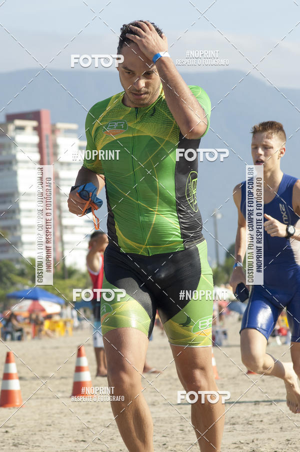 Buy your photos of the eventBLUE SERIES TRIATHLON BERTIOGA 2019 on Fotop
