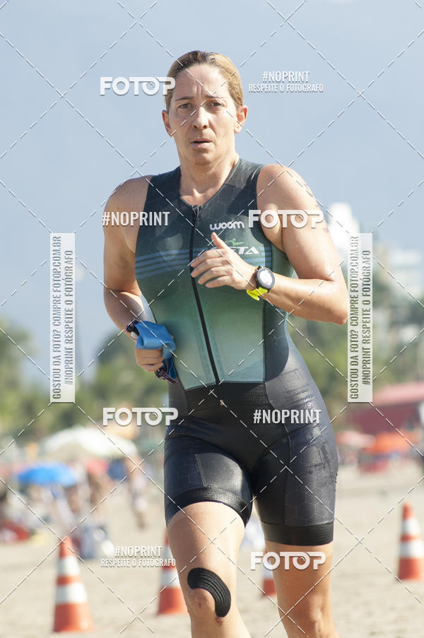 Buy your photos of the eventBLUE SERIES TRIATHLON BERTIOGA 2019 on Fotop