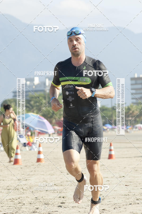 Buy your photos of the eventBLUE SERIES TRIATHLON BERTIOGA 2019 on Fotop