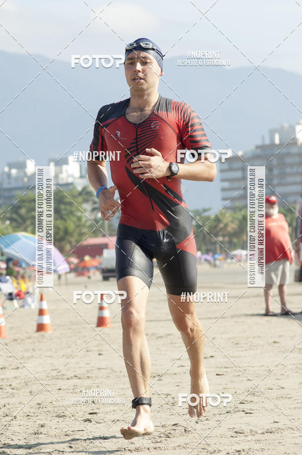 Buy your photos of the eventBLUE SERIES TRIATHLON BERTIOGA 2019 on Fotop