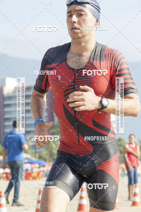 Buy your photos of the eventBLUE SERIES TRIATHLON BERTIOGA 2019 on Fotop