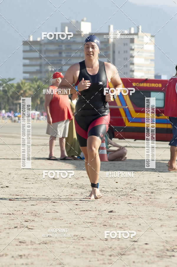 Buy your photos of the eventBLUE SERIES TRIATHLON BERTIOGA 2019 on Fotop