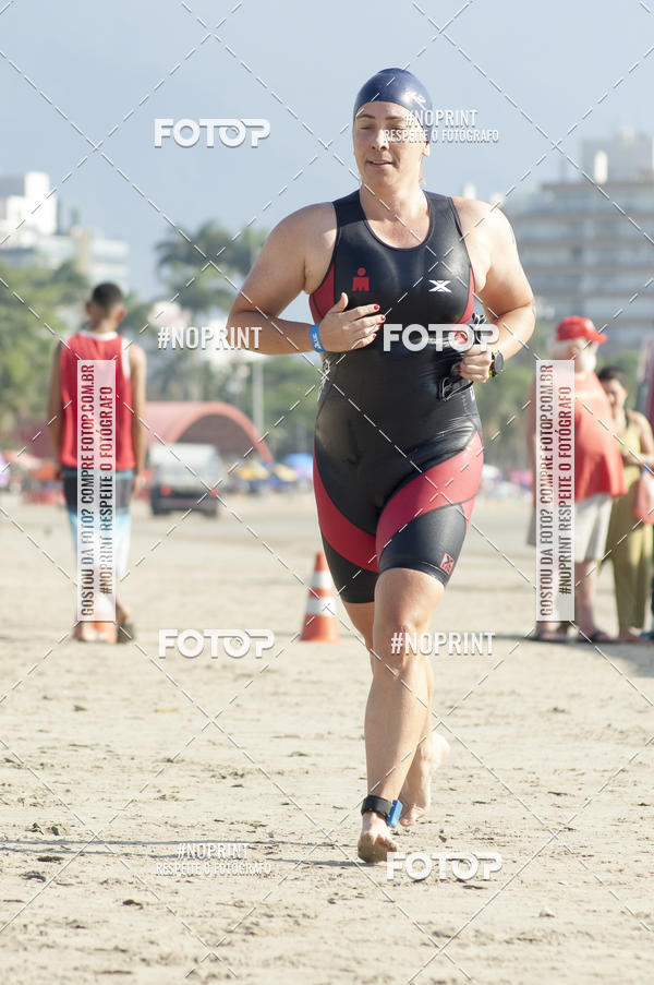 Buy your photos of the eventBLUE SERIES TRIATHLON BERTIOGA 2019 on Fotop