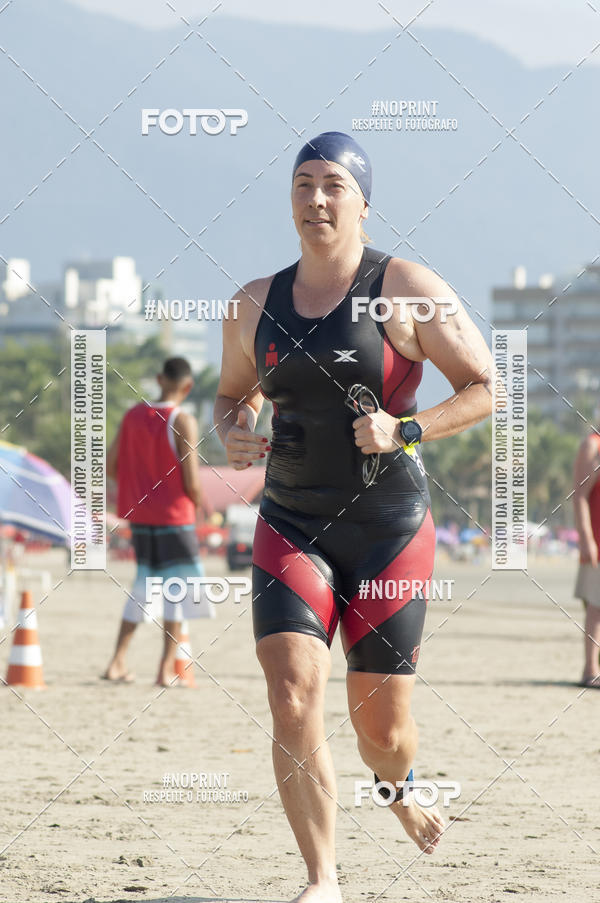 Buy your photos of the eventBLUE SERIES TRIATHLON BERTIOGA 2019 on Fotop