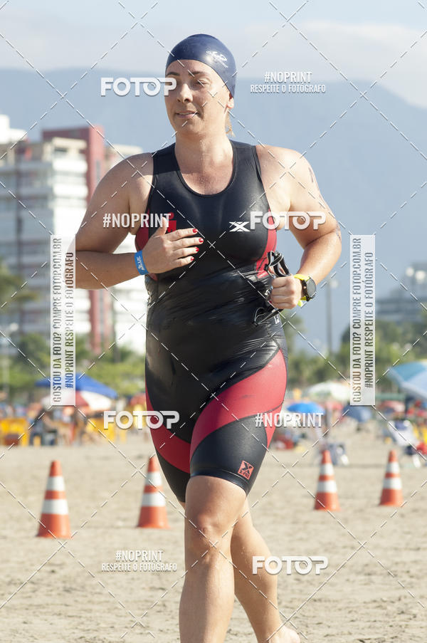 Buy your photos of the eventBLUE SERIES TRIATHLON BERTIOGA 2019 on Fotop