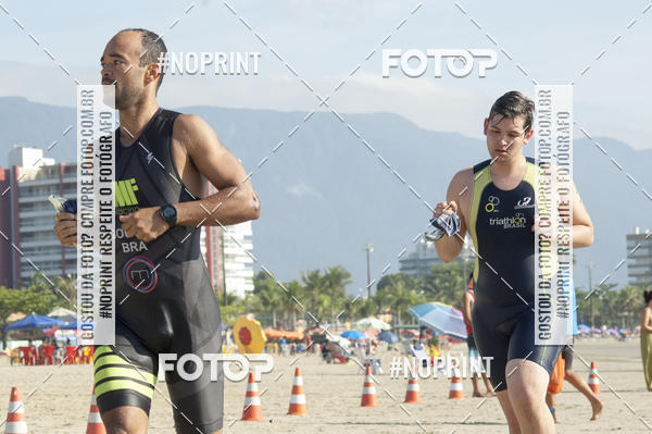 Buy your photos of the eventBLUE SERIES TRIATHLON BERTIOGA 2019 on Fotop