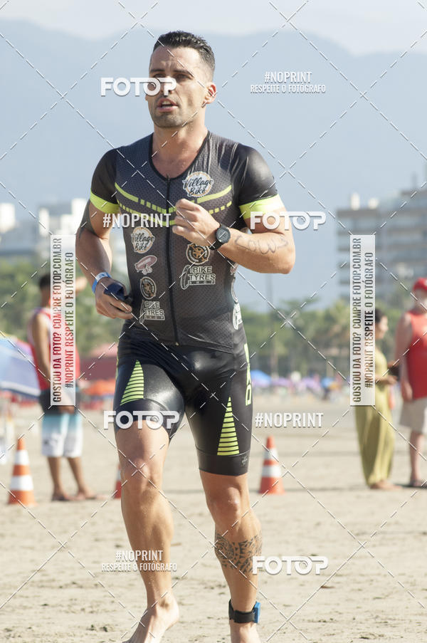 Buy your photos of the eventBLUE SERIES TRIATHLON BERTIOGA 2019 on Fotop