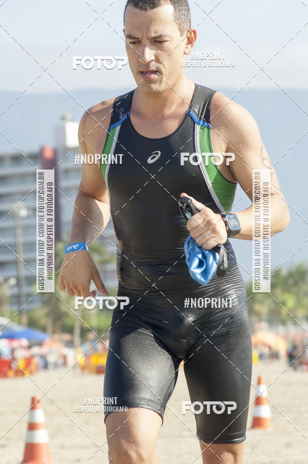 Buy your photos of the eventBLUE SERIES TRIATHLON BERTIOGA 2019 on Fotop