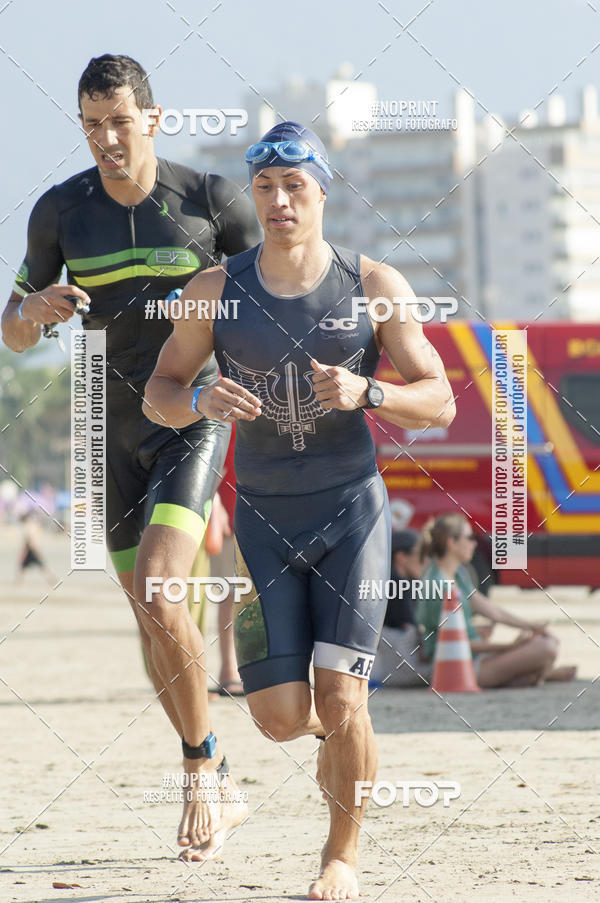Buy your photos of the eventBLUE SERIES TRIATHLON BERTIOGA 2019 on Fotop