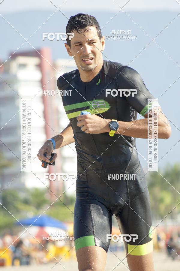 Buy your photos of the eventBLUE SERIES TRIATHLON BERTIOGA 2019 on Fotop