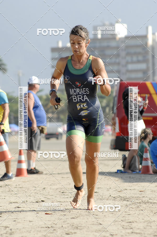 Buy your photos of the eventBLUE SERIES TRIATHLON BERTIOGA 2019 on Fotop
