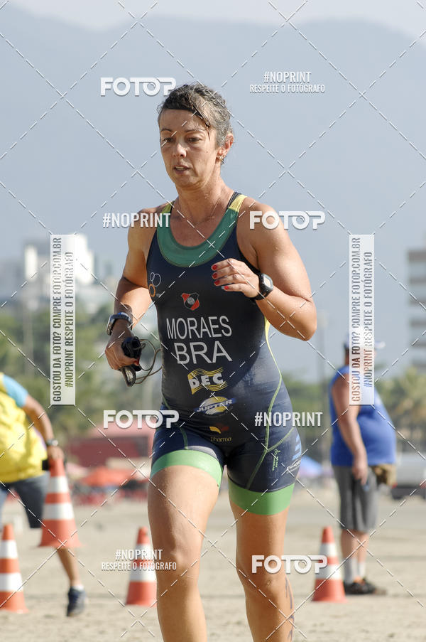 Buy your photos of the eventBLUE SERIES TRIATHLON BERTIOGA 2019 on Fotop