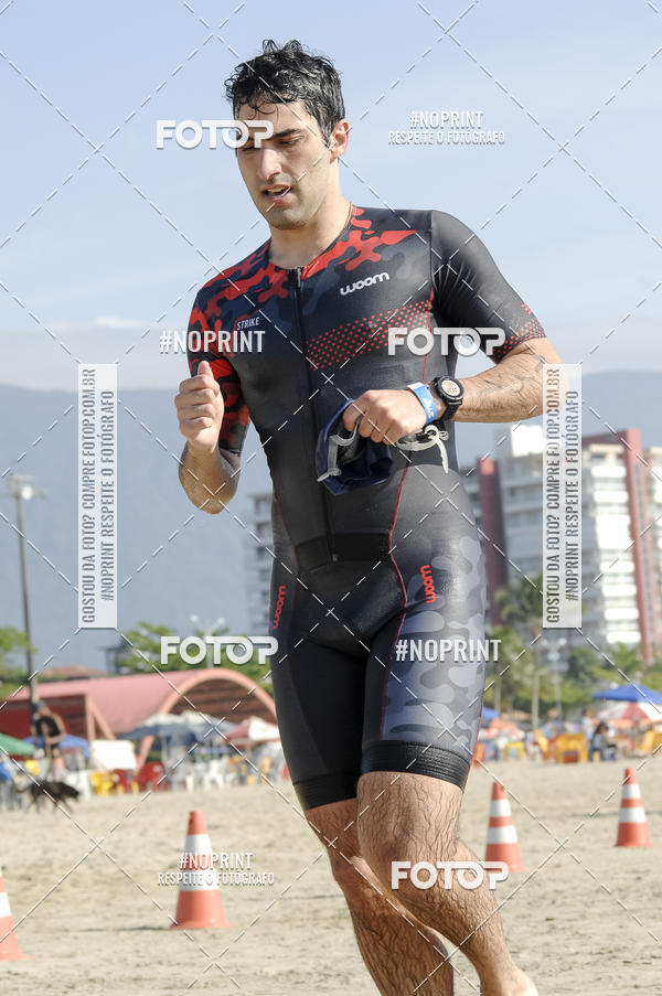 Buy your photos of the eventBLUE SERIES TRIATHLON BERTIOGA 2019 on Fotop