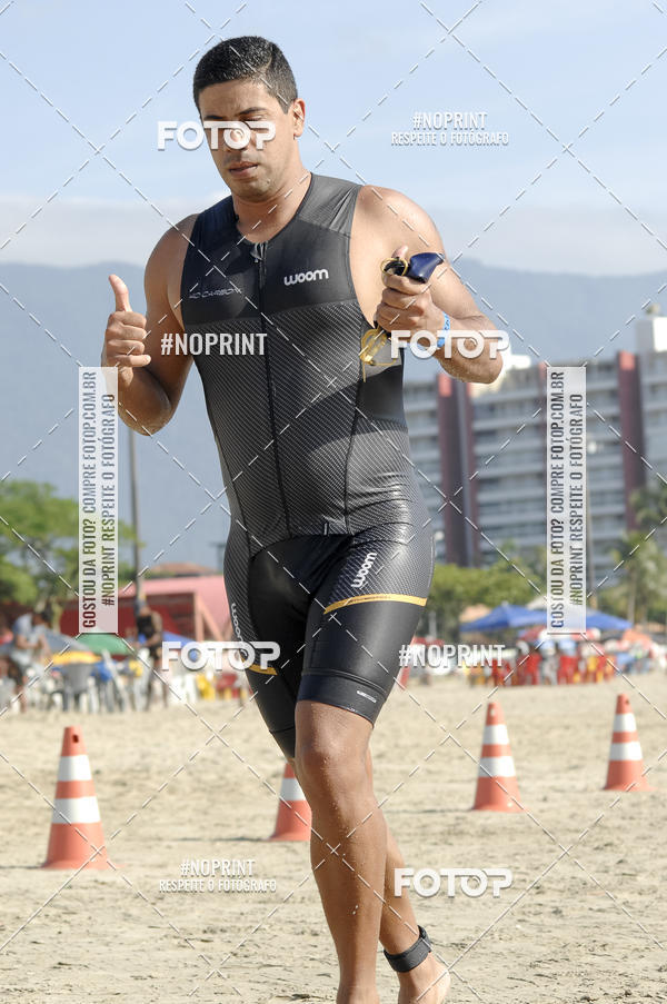 Buy your photos of the eventBLUE SERIES TRIATHLON BERTIOGA 2019 on Fotop