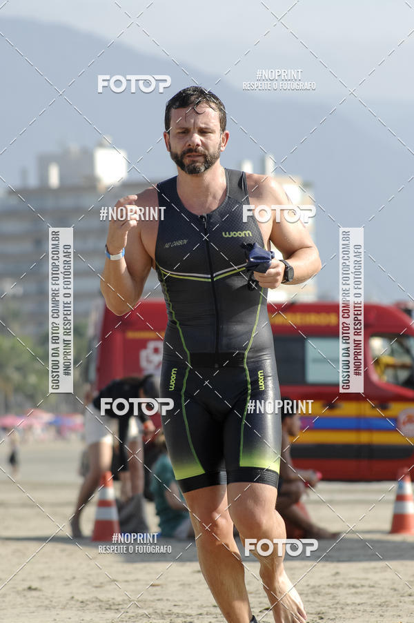 Buy your photos of the eventBLUE SERIES TRIATHLON BERTIOGA 2019 on Fotop