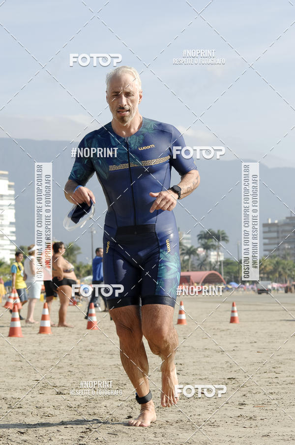 Buy your photos of the eventBLUE SERIES TRIATHLON BERTIOGA 2019 on Fotop