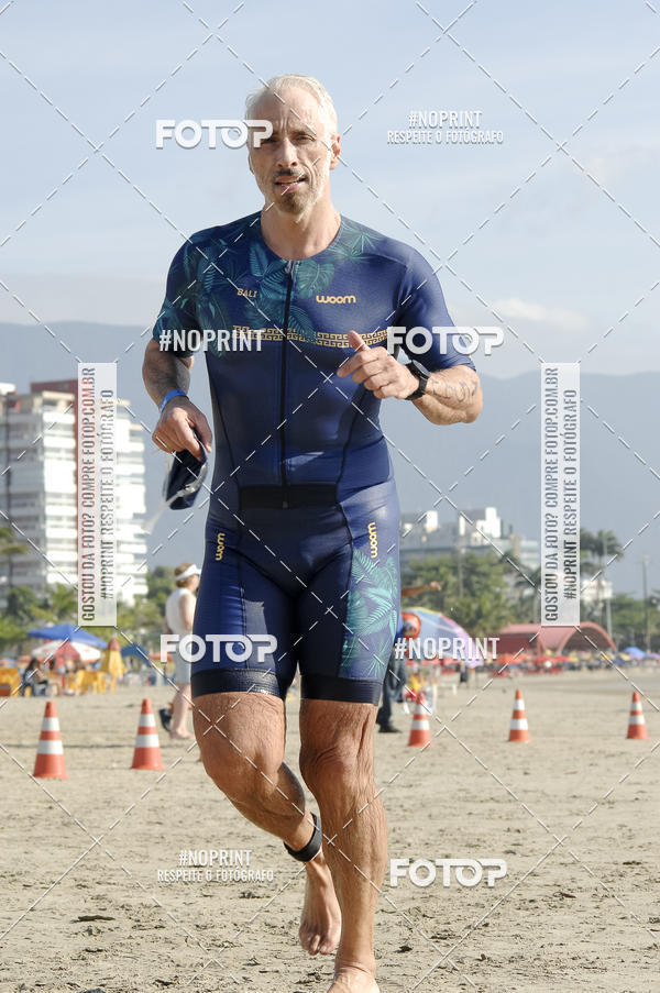 Buy your photos of the eventBLUE SERIES TRIATHLON BERTIOGA 2019 on Fotop