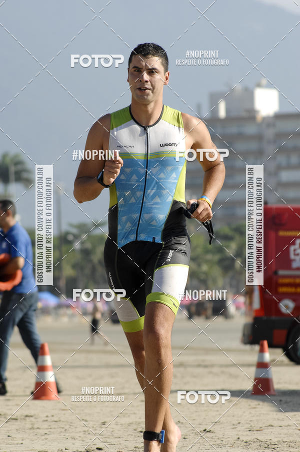 Buy your photos of the eventBLUE SERIES TRIATHLON BERTIOGA 2019 on Fotop
