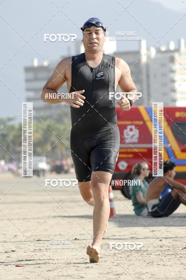 Buy your photos of the eventBLUE SERIES TRIATHLON BERTIOGA 2019 on Fotop