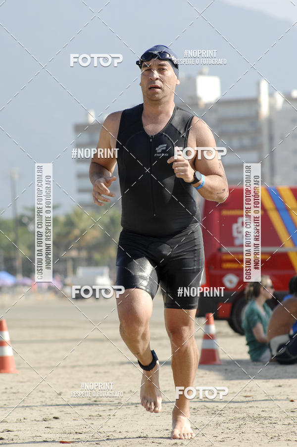 Buy your photos of the eventBLUE SERIES TRIATHLON BERTIOGA 2019 on Fotop