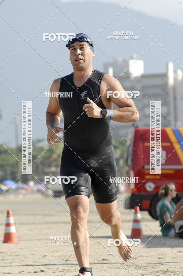 Buy your photos of the eventBLUE SERIES TRIATHLON BERTIOGA 2019 on Fotop