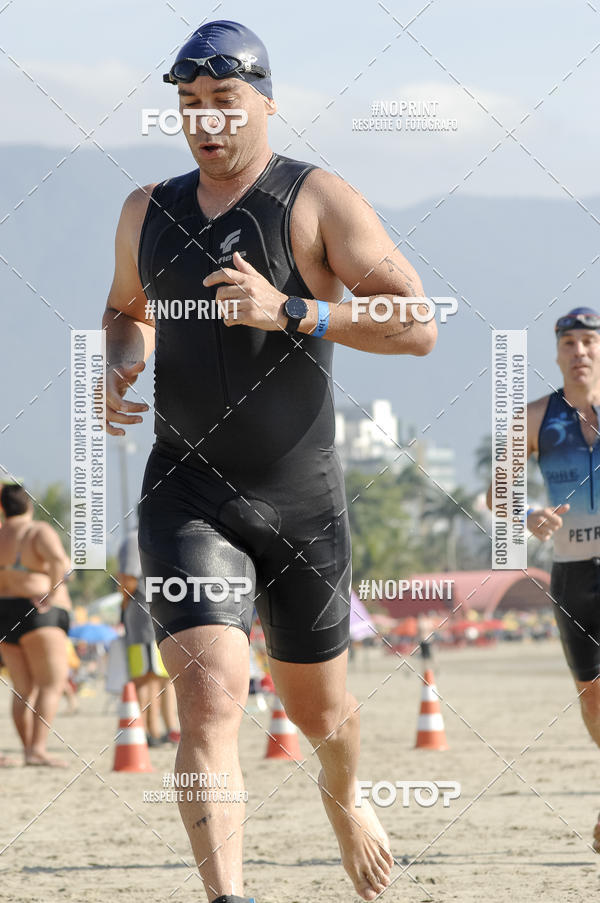 Buy your photos of the eventBLUE SERIES TRIATHLON BERTIOGA 2019 on Fotop