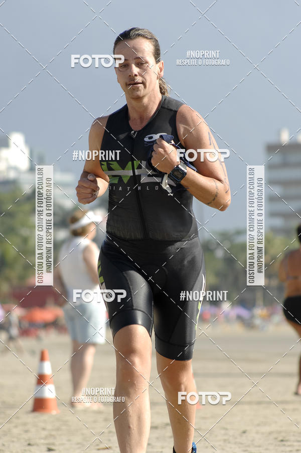Buy your photos of the eventBLUE SERIES TRIATHLON BERTIOGA 2019 on Fotop