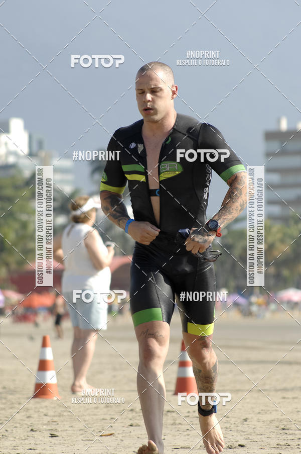 Buy your photos of the eventBLUE SERIES TRIATHLON BERTIOGA 2019 on Fotop