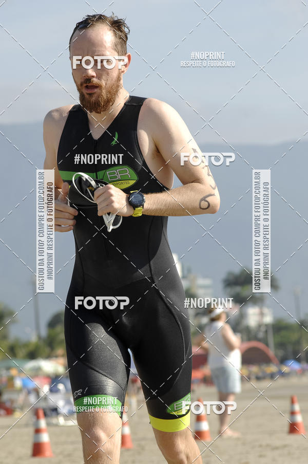 Buy your photos of the eventBLUE SERIES TRIATHLON BERTIOGA 2019 on Fotop